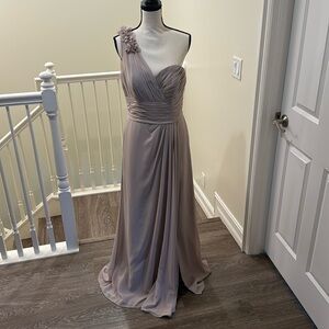 Timeless, One Shoulder Chiffon Style Drapped Crisscross Bodace Accented